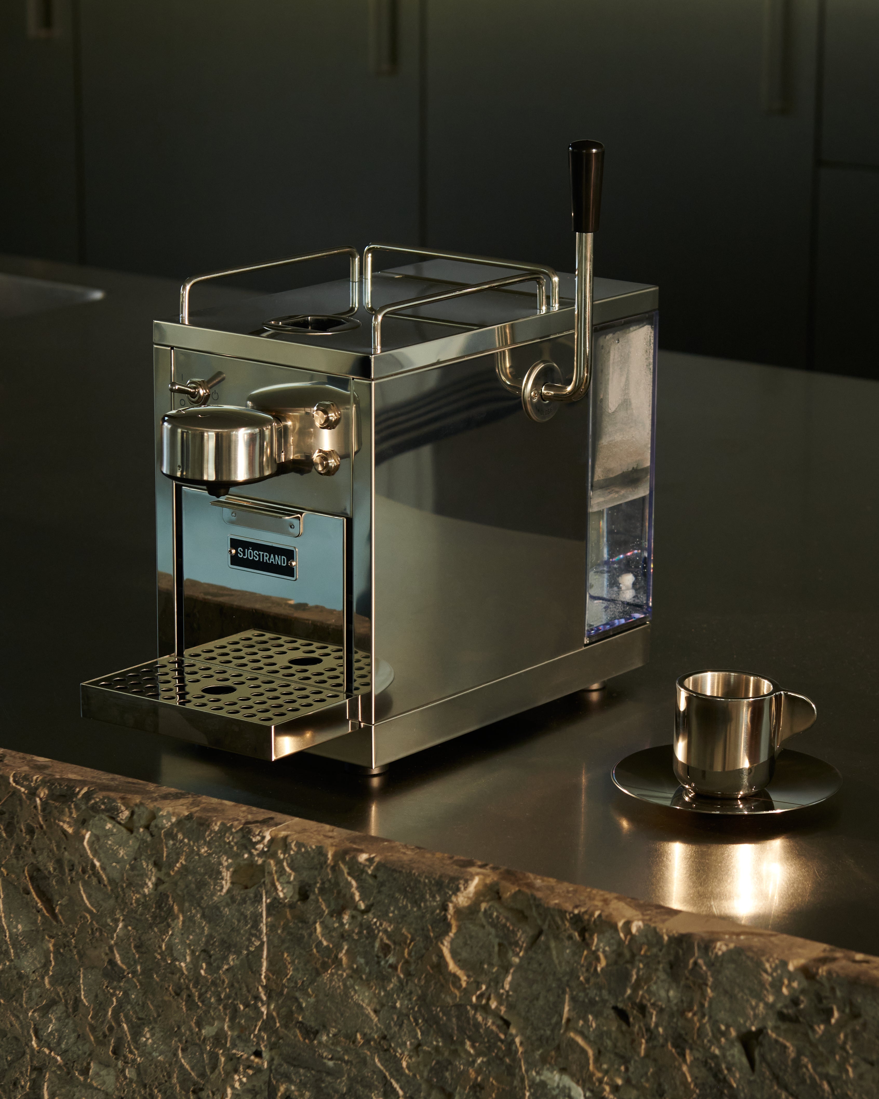 Wholesale ordering made simple.split-banner image