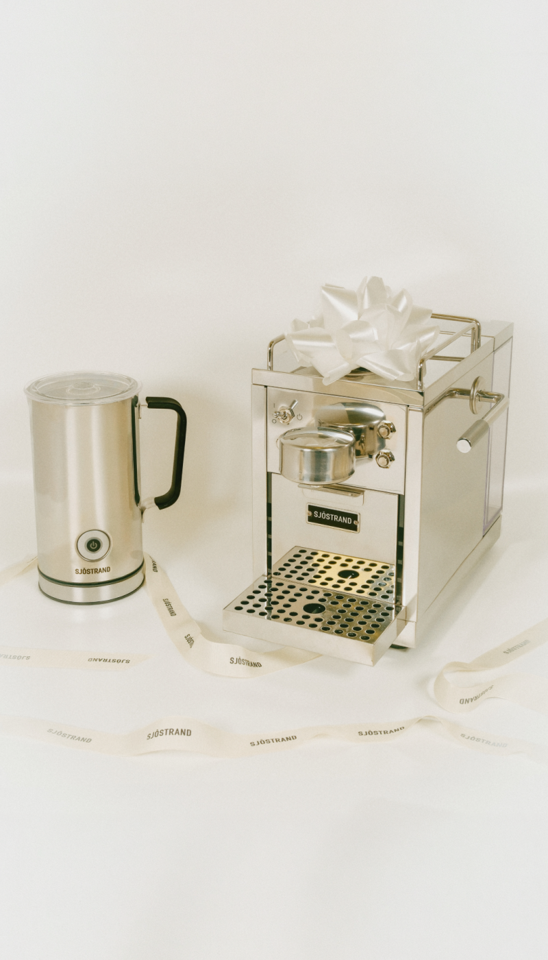 Gifting Season 
Buy the Original & Get a Free Milk Frother – Save 10% with the Bundle hero image